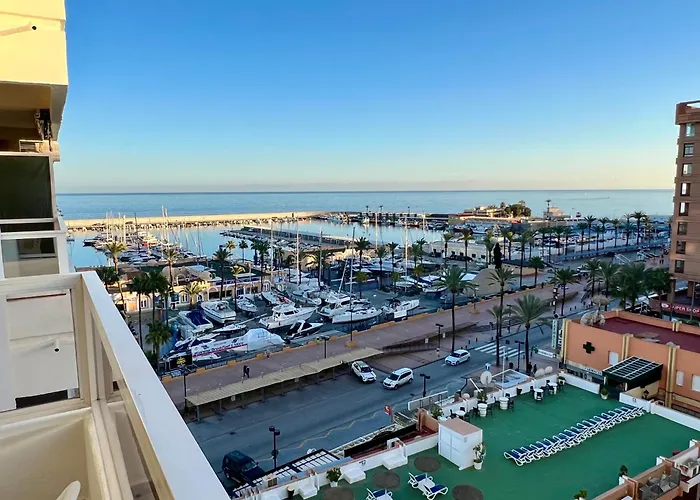 Pyr And Pool Iii Fuengirola